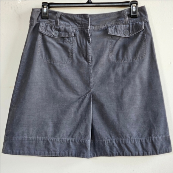📌H&M CORDUROY SKIRT WOMEN'S SIZE 12 - Picture 1 of 2